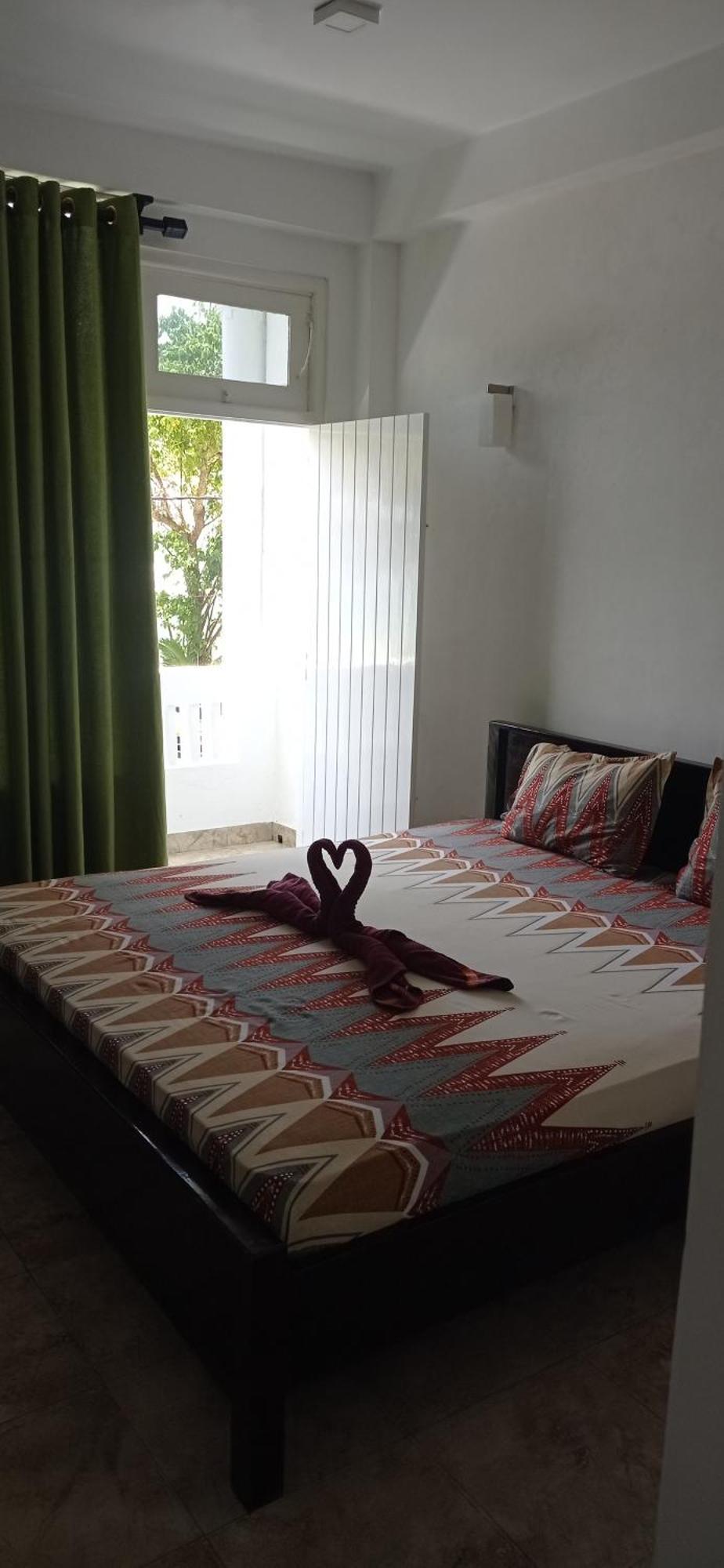 White Surfing Beach Resort Unawatuna Exterior foto