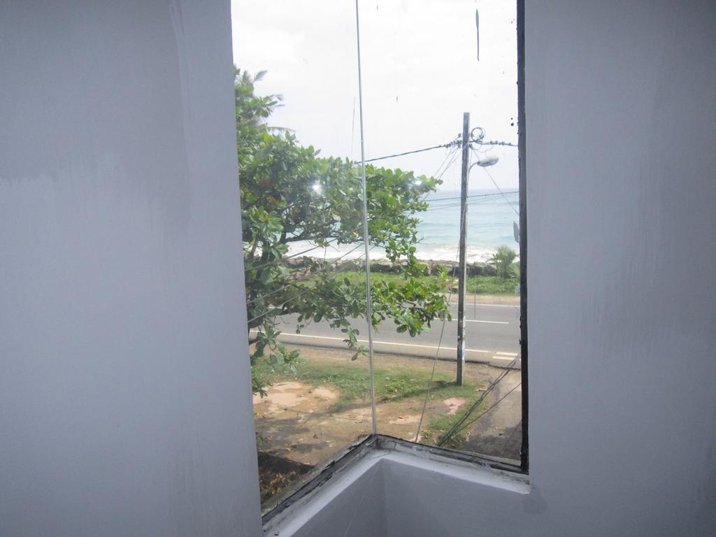 White Surfing Beach Resort Unawatuna Quarto foto